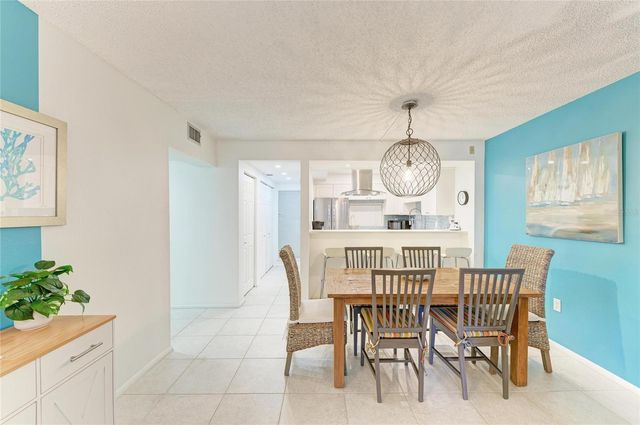 6157 MIDNIGHT PASS ROAD E12, Sarasota, FL 34242