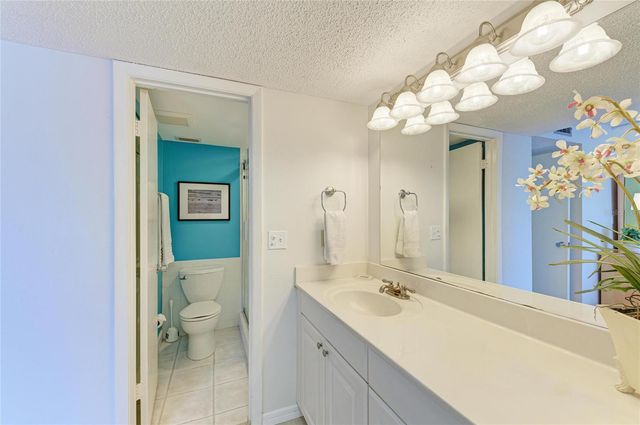 6157 MIDNIGHT PASS ROAD E12, Sarasota, FL 34242