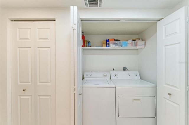 6157 MIDNIGHT PASS ROAD E12, Sarasota, FL 34242