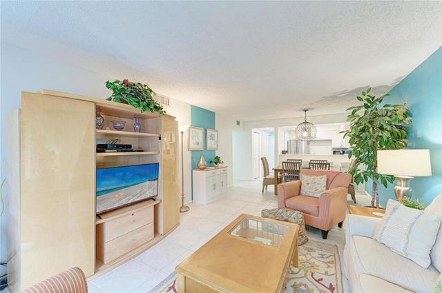 6157 MIDNIGHT PASS ROAD E12, Sarasota, FL 34242