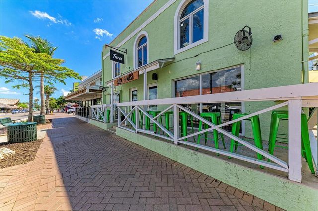 6157 MIDNIGHT PASS ROAD E12, Sarasota, FL 34242