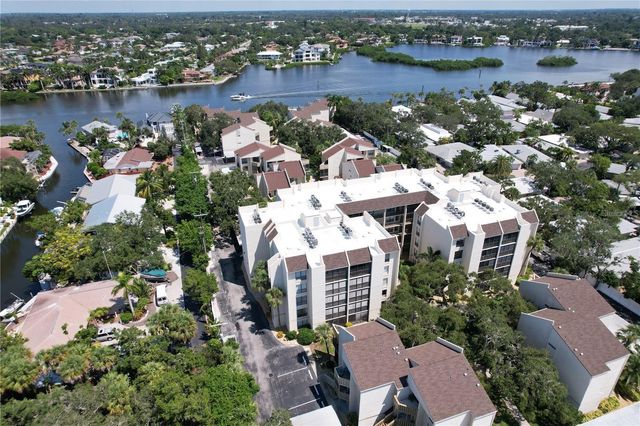 6157 MIDNIGHT PASS ROAD E12, Sarasota, FL 34242