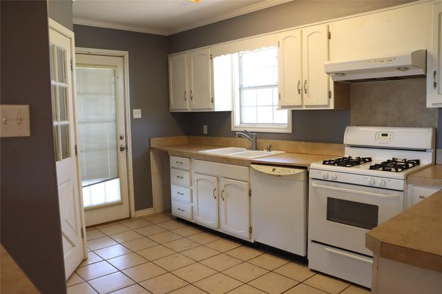 315 County Road 114, San Saba, TX 76877