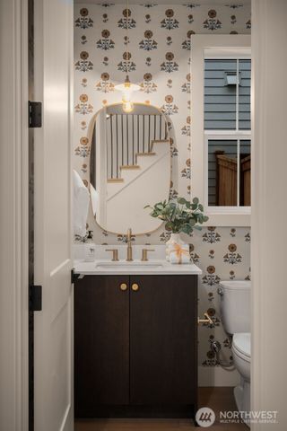 10612 NE 54th Lane, Kirkland, WA 98033