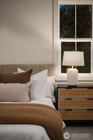 10612 NE 54th Lane, Kirkland, WA 98033