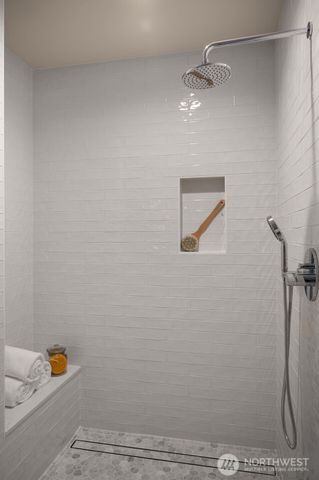 10612 NE 54th Lane, Kirkland, WA 98033