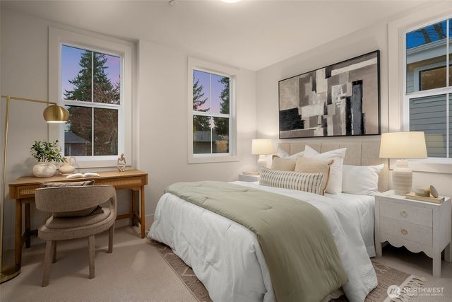 10612 NE 54th Lane, Kirkland, WA 98033