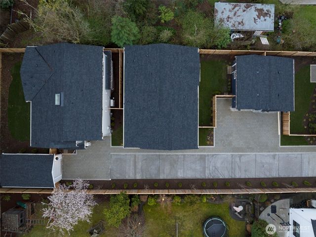 10612 NE 54th Lane, Kirkland, WA 98033