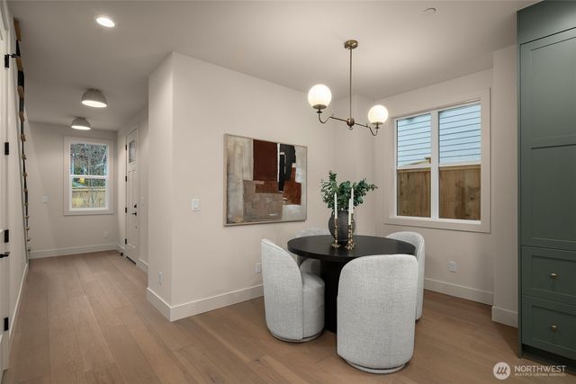 10612 NE 54th Lane, Kirkland, WA 98033