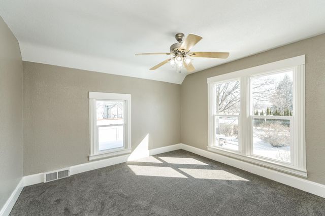 111 6th Street NW, Rochester, MN 55901