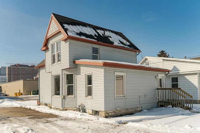 111 6th Street NW, Rochester, MN 55901