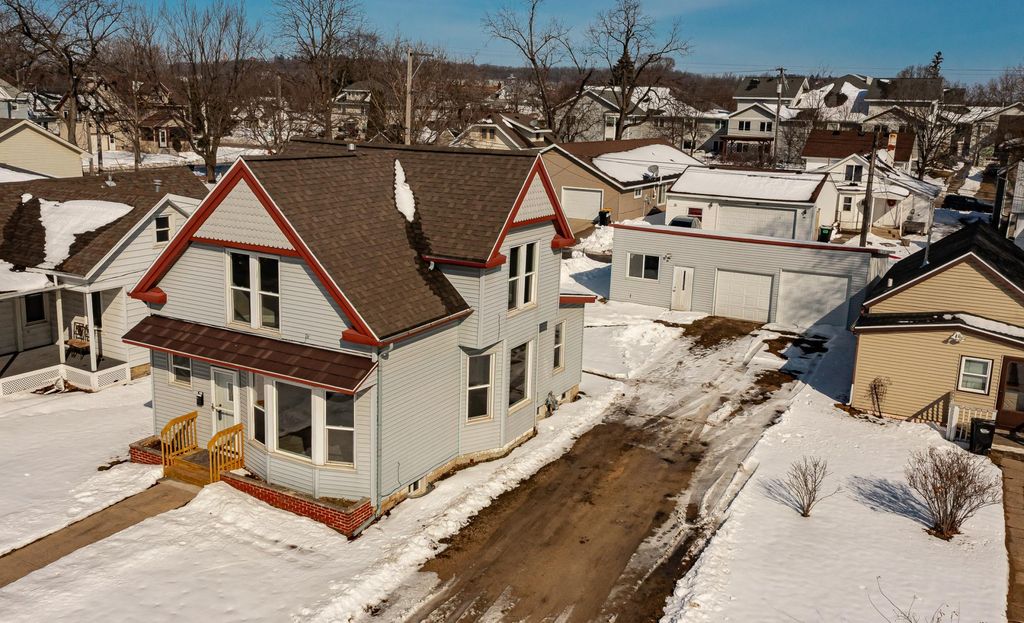 111 6th Street NW, Rochester, MN 55901