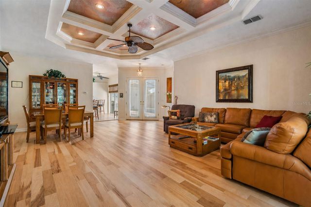 12220 WOODLANDS CIRCLE, Dade City, FL 33525