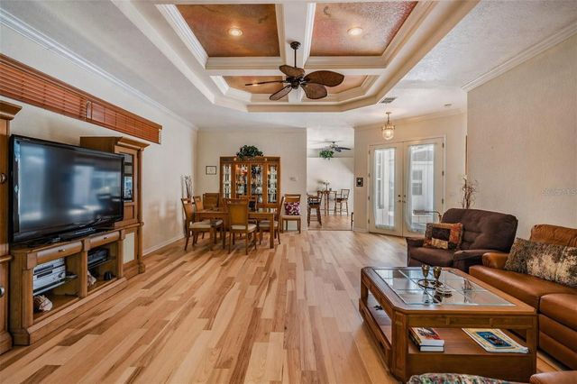 12220 WOODLANDS CIRCLE, Dade City, FL 33525