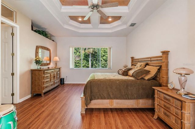 12220 WOODLANDS CIRCLE, Dade City, FL 33525