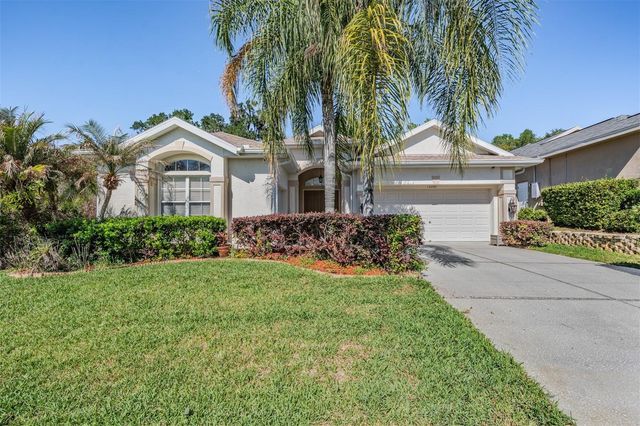 12220 WOODLANDS CIRCLE, Dade City, FL 33525