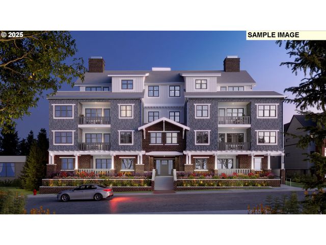 530 4th St 13, Lake Oswego, OR 97034