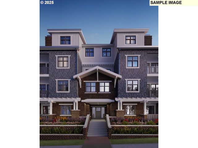 530 4th St 13, Lake Oswego, OR 97034