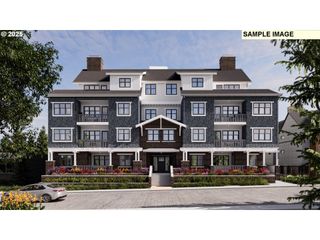 530 4th St 13, Lake Oswego, OR 97034