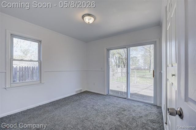 1731 E Pearl Avenue, Hazel Park, MI 48030