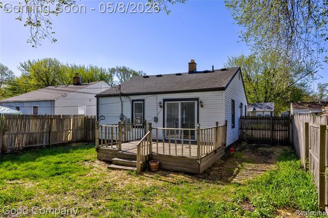 1731 E Pearl Avenue, Hazel Park, MI 48030