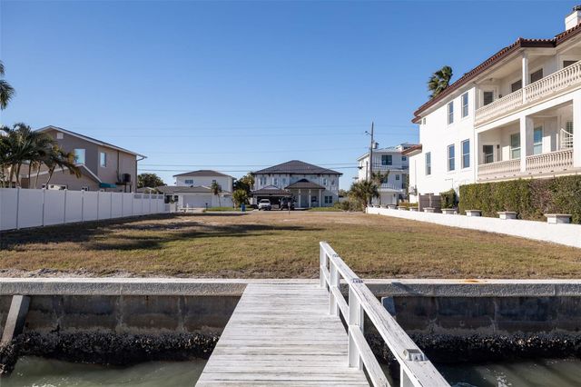 11285 9TH STREET E, Treasure Island, FL 33706