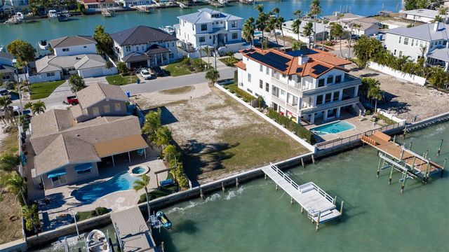 11285 9TH STREET E, Treasure Island, FL 33706