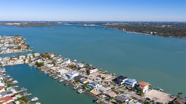 11285 9TH STREET E, Treasure Island, FL 33706