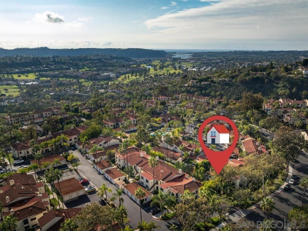 Image 38 of property listing at 7301 Calle De Fuentes, Carlsbad, CA 92009