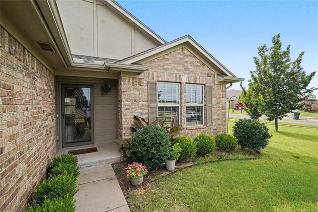 2932 Trailwood Drive, Norman, OK 73069