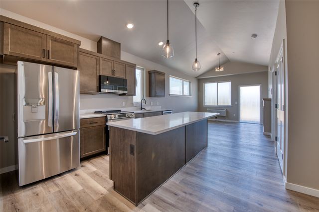 159 Canyon Falls Way 106, Hamilton, MT 59840