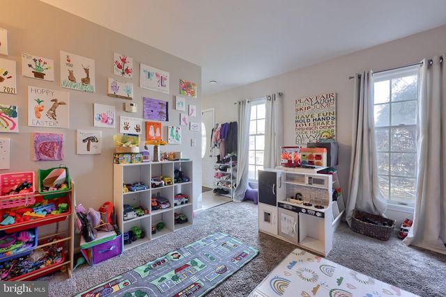 169 JONATHAN WAY N, Red Lion, PA 17356