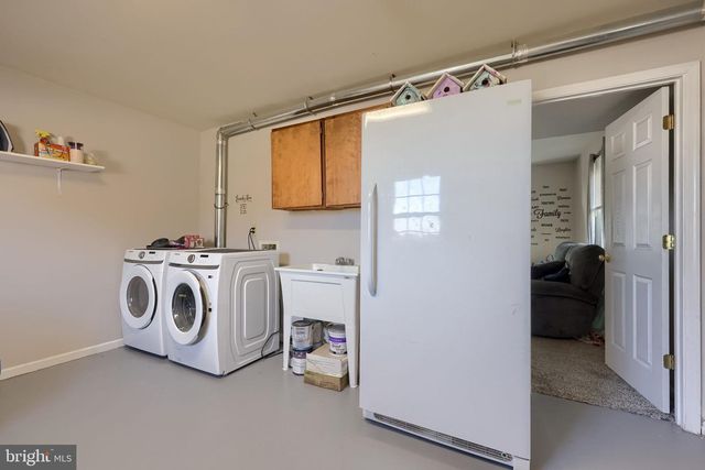 169 JONATHAN WAY N, Red Lion, PA 17356