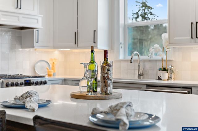 1643 York Butte Av SE, Salem, OR 97306