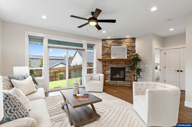 1643 York Butte Av SE, Salem, OR 97306