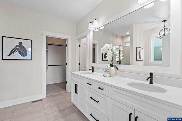 1643 York Butte Av SE, Salem, OR 97306