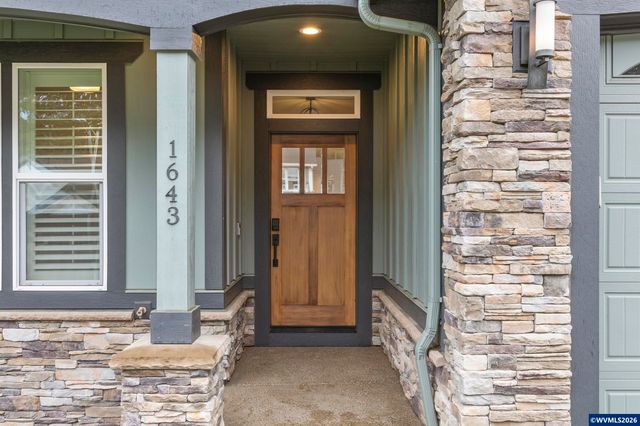 1643 York Butte Av SE, Salem, OR 97306