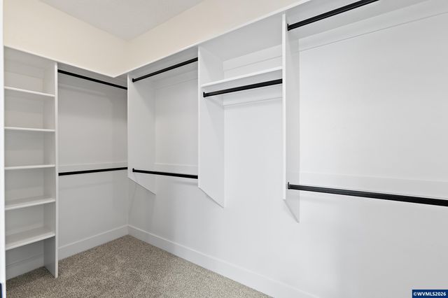 1643 York Butte Av SE, Salem, OR 97306