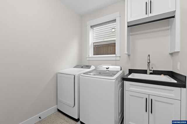 1643 York Butte Av SE, Salem, OR 97306