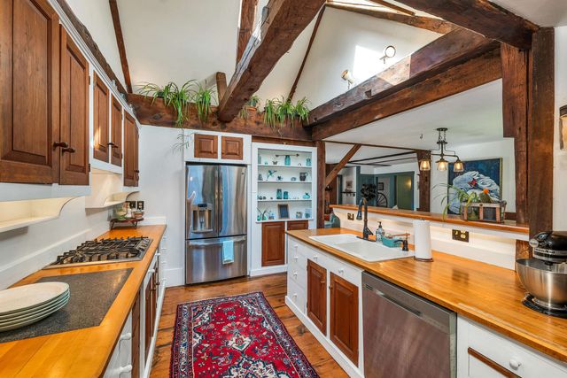 30 Belknap Mountain Road, Gilford, NH 03249