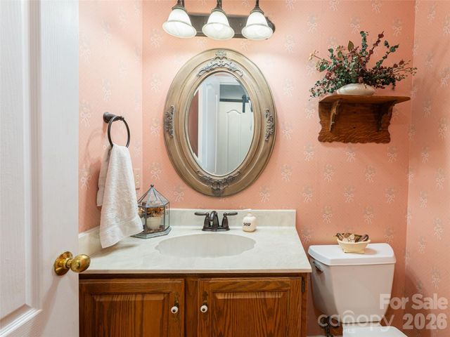 2 Bent Tree Drive, Asheville, NC 28803