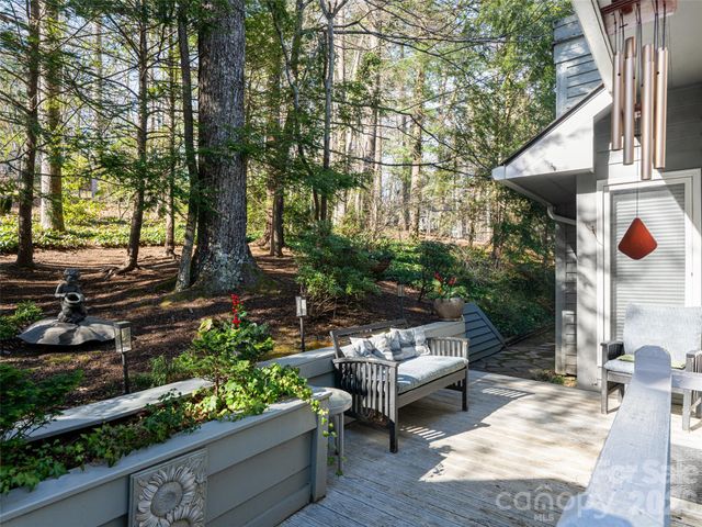 2 Bent Tree Drive, Asheville, NC 28803