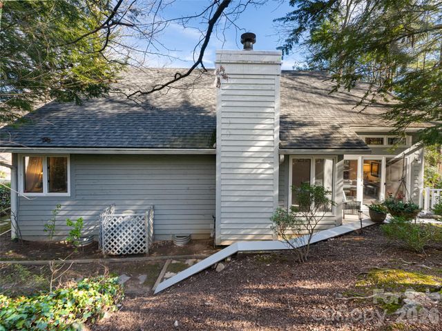 2 Bent Tree Drive, Asheville, NC 28803