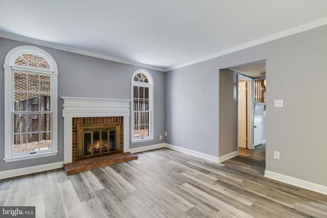 106 HUCKLEBERRY DR, La Plata, MD 20646