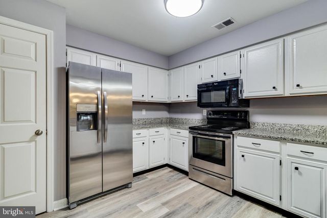 106 HUCKLEBERRY DR, La Plata, MD 20646