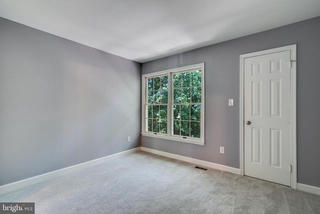 106 HUCKLEBERRY DR, La Plata, MD 20646