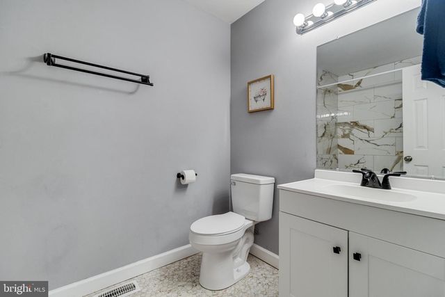 106 HUCKLEBERRY DR, La Plata, MD 20646