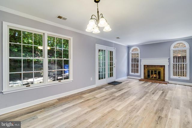 106 HUCKLEBERRY DR, La Plata, MD 20646