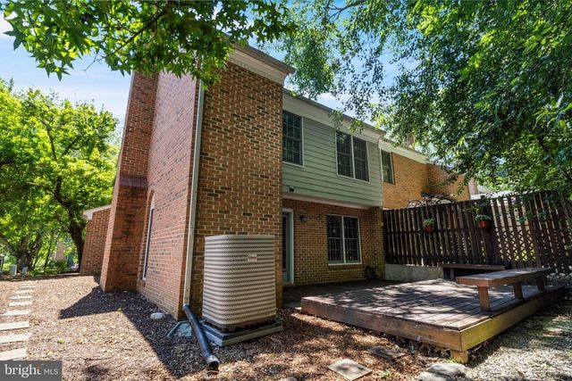 106 HUCKLEBERRY DR, La Plata, MD 20646