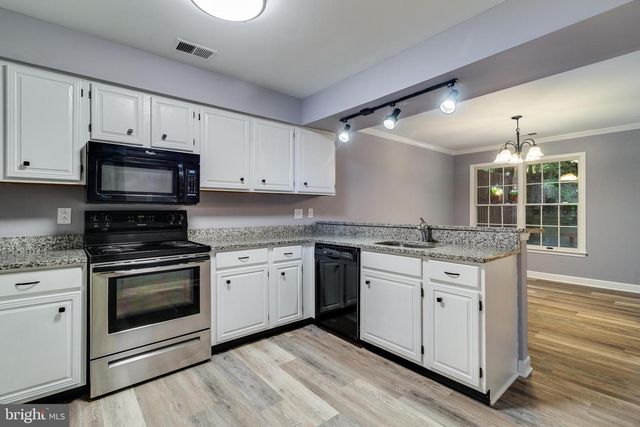 106 HUCKLEBERRY DR, La Plata, MD 20646